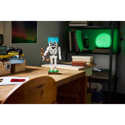 12. LEGO Minecraft 21594 - Skeleton