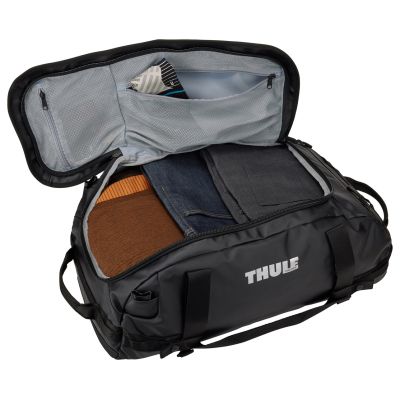 6. Thule Chasm TDSD302 Black Sports Bag 40L Polyester Black
