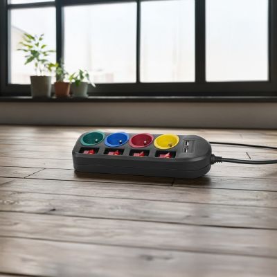 16. MACLEAN POWER STRIP 4 OUTLETS 2XUSB MCE229B