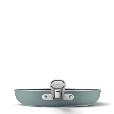 6. Smeg FPF2802CRM Round Universal Frying Pan