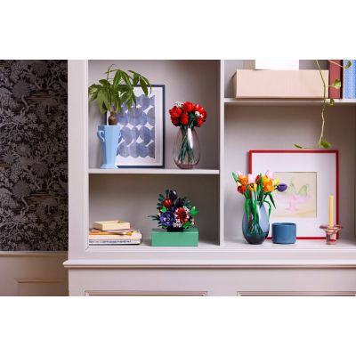 12. LEGO Botanical Collection 11513 - Dark Flower Arrangement