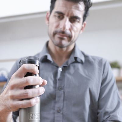 6. Black+Decker BXHBA1200E Hand Blender