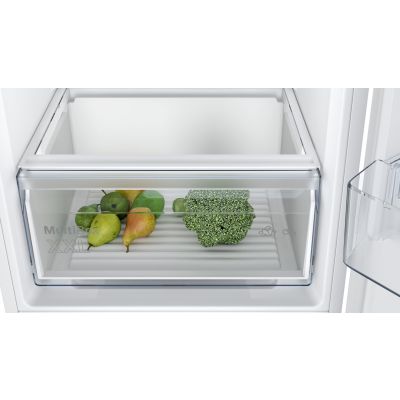 2. BOSCH KIV86NSE0 built-in refrigerator