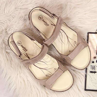 5. Comfortable leather sandals in beige W Helios 205
