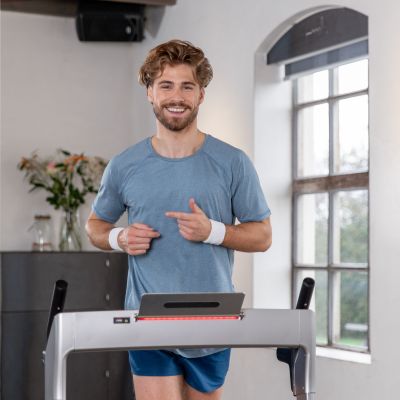 14. FLOW FITNESS ELECTRIC TREADMILL RUNNER DTM400i