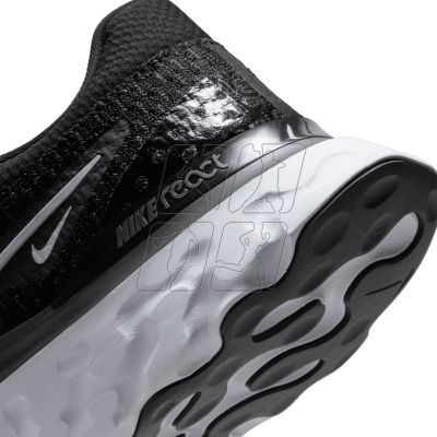 8. Running shoes Nike React Infinity Run Flyknit 3 M DH5392-001