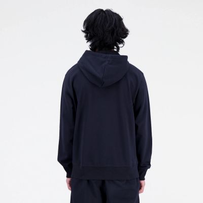 7. New Balance Essentials Stacked Logo Frenc Hoodie M MT31537BK