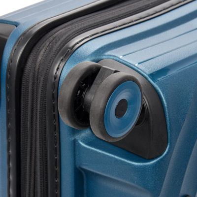 31. SwissBags Echo 16572 Cabin Suitcase