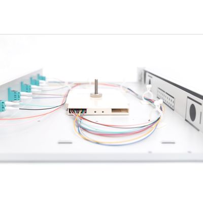 4. FO patch panel with equipment 19'' 1U, 6x LC dx, OM3, pigtails, adapters, trays, sliding, gray