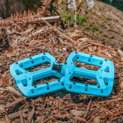 2. FUNN TAIPAN pedals turquoise