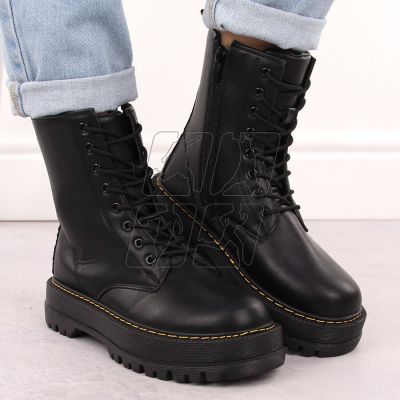 7. Boots News W EVE455