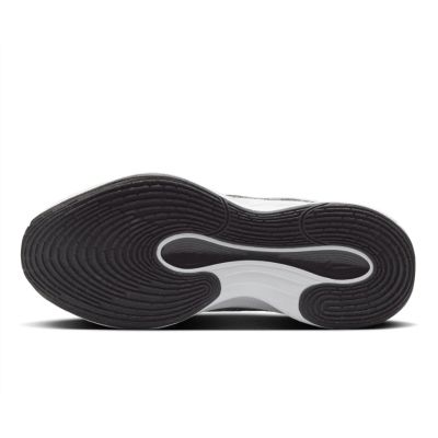 4. NIKE GT HUSTLE ACADEMY SHOES FJ7791-102