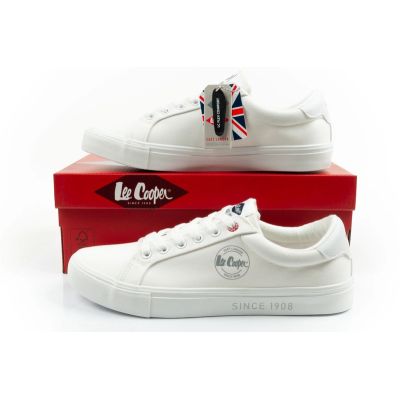 10. Lee Cooper men's sports shoes sneakers fashionable white comfortable