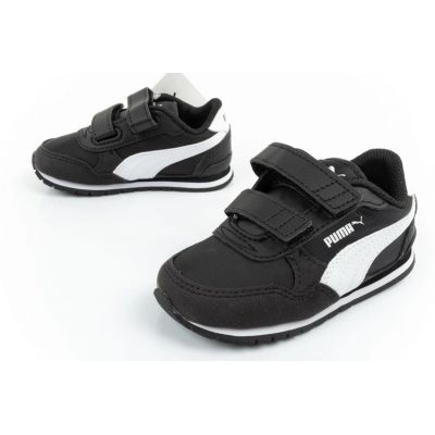 8. Puma ST Runner Jr shoes 384903 01