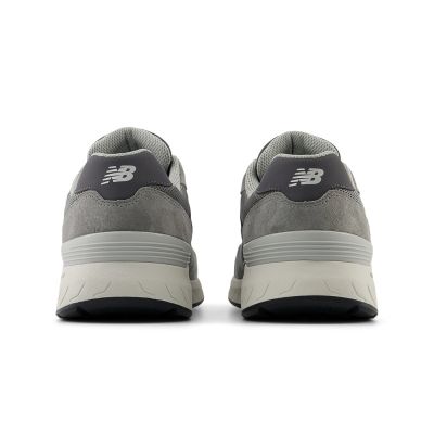 15. New Balance M MW880CA6 sports shoes