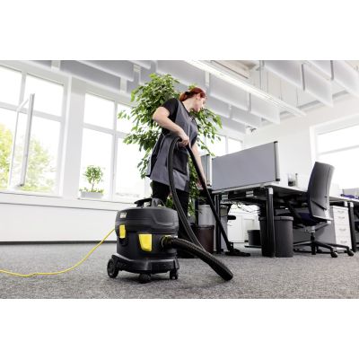 9. Kärcher 1.527-205.0 11L Dry Drum Vacuum Cleaner 850W Dust Bag