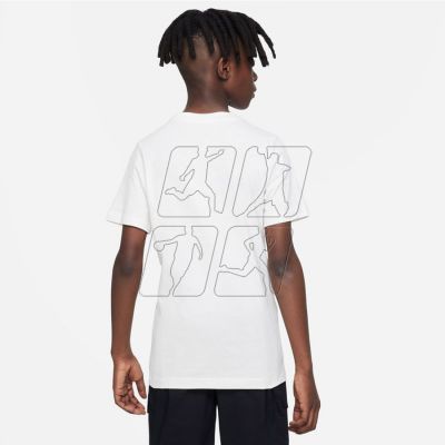 2. Nike Sportswear Jr DX9526 030 T-shirt