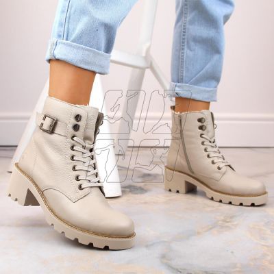 3. Comfortable, insulated leather boots Remonte W RKR615, beige