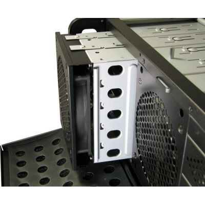 6. Inter-Tech IPC 4U-4129L Metallic Silver Rack