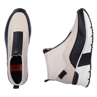 27. Rieker W RKR608 ankle boots beige