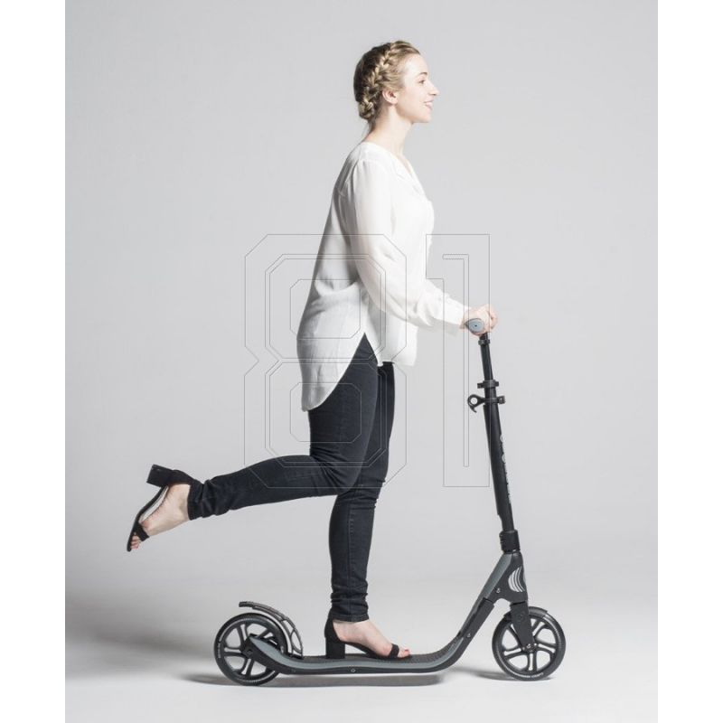 9. City scooter Globber 477-105 One Nl 205 HS-TNK-000013822