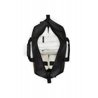 8. Rains Travel Bag 14200 01