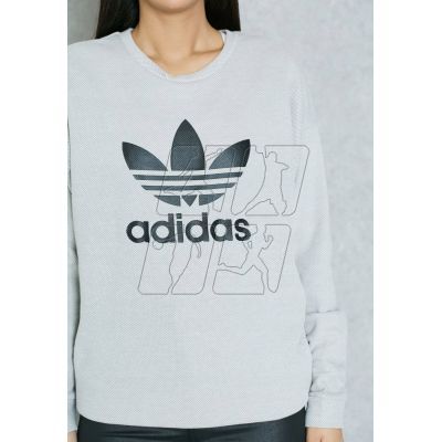 5. adidas Originals Trefoil W sweatshirt Bj8296