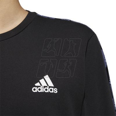 4. Adidas Essentials Tape Sweatshirt M GD5448