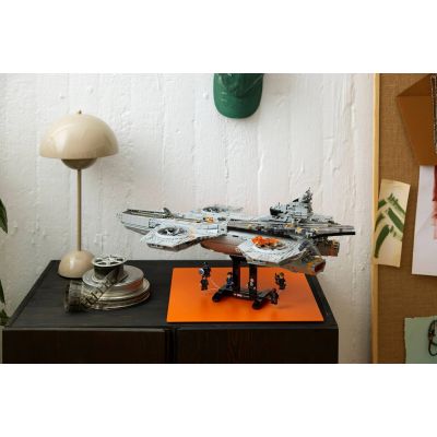 18. LEGO Marvel Super Heroes 76354 - SHIELD Helicarrier