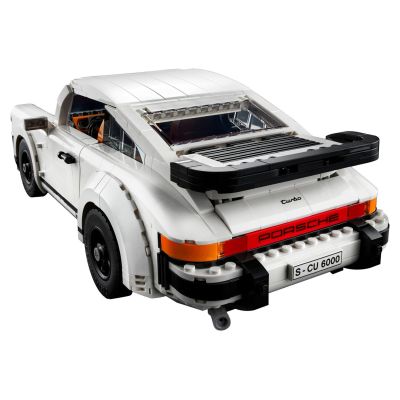 12. LEGO Creator Expert 10295 Porsche 911