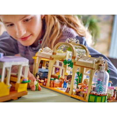 10. LEGO Friends 42671 Green Café and Flower Shop