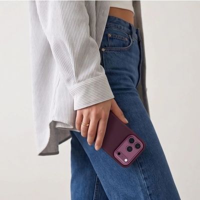 7. Tech-Protect Uniq MagSafe CC case for iPhone 18 Pro Max / 17 Pro Max - burgundy