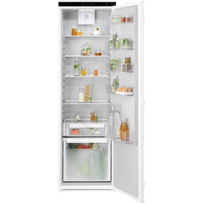 4. ELECTROLUX ERD6DE18S1 refrigerator