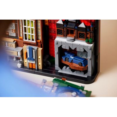 8. LEGO DC Super Heroes 76271 Batman: Gotham from The Animated Series