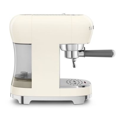 6. SMEG Coffee Machine (ECF02CREU) creme