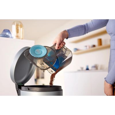 9. Philips 5000 series FC9556/09 Bagless Vacuum Cleaner