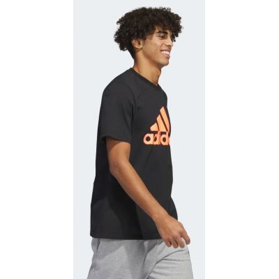 4. adidas Fill Graphic Tee M HS2513