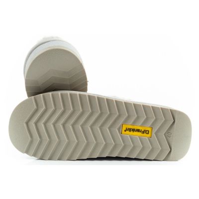 18. D.Franklin women's winter snow boots, fashionable fur lining, gray