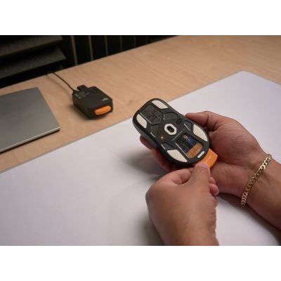 32. Glorious Gaming Model O3 Wireless Mouse Right-handed RF Wireless Optical 30000 DPI