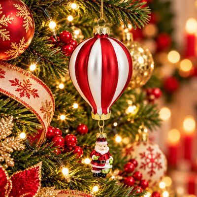 4. GLASS CHRISTMAS TREE ORNAMENT IN BALLOON SHAPE WITH SANTA CLAUS – SASKA GIFT & DECOR