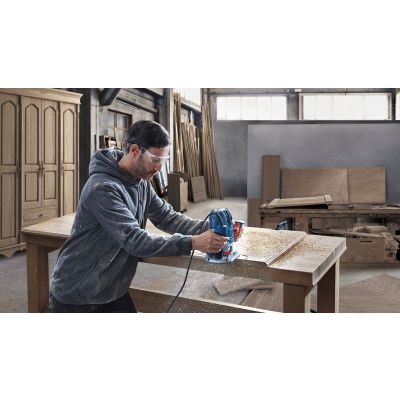 5. Bosch GOF 130 Black, Blue 28000 RPM 1300 W