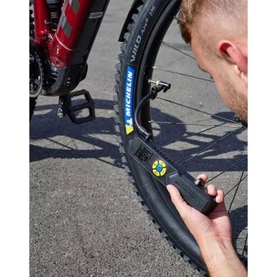 23. MICHELIN BATTERY-POWERED TOURING COMPRESSOR PUMP