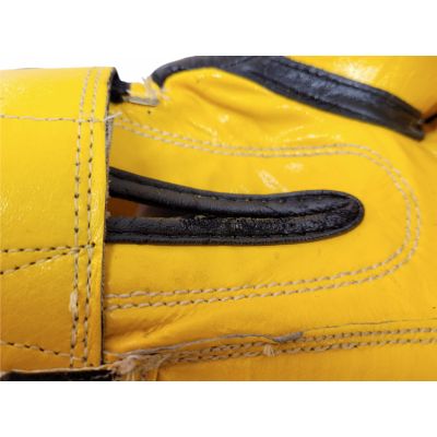 7. (W) TOP TEN FIGHT RTT-2 Boxing Gloves 10 oz Black and Yellow