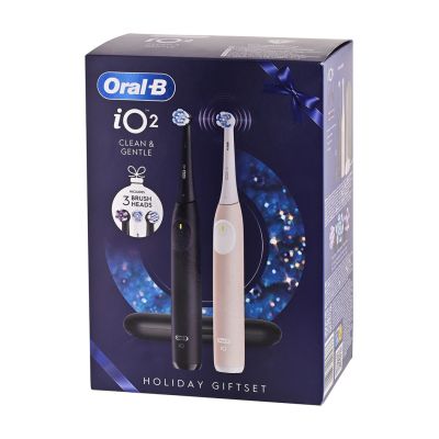 8. Oral-B IO2 Duo Xmas Toothbrush Set