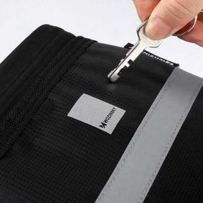 9. Wozinsky Bicycle Handlebar Bag with Phone Case, 2 l, Black (WBB12BK)