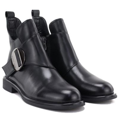 4. Black women’s leather ankle boots Artiker 59C1200