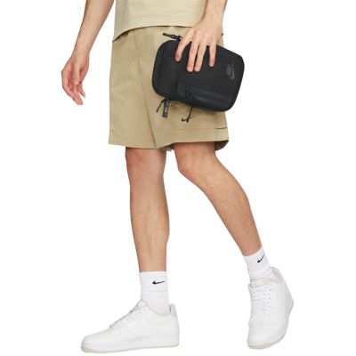 5. Nike Elemental Premium Bag DN2557 010