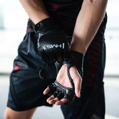 16. TB10 ELECTRONIC BLUETOOTH BOXING TARGET WITH MUSIC AND GLOVES 4000MAH HMS BATTERY