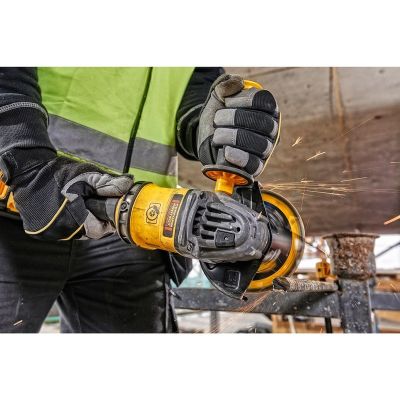 6. DeWALT DCG418NT-XJ Portable Belt Sander Black, Yellow