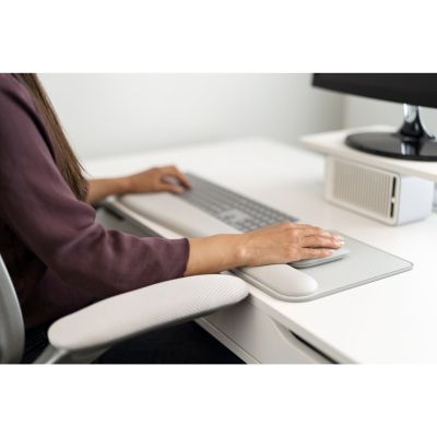 9. Kensington ErgoSoft Mouse Pad with Wrist Rest, Gray